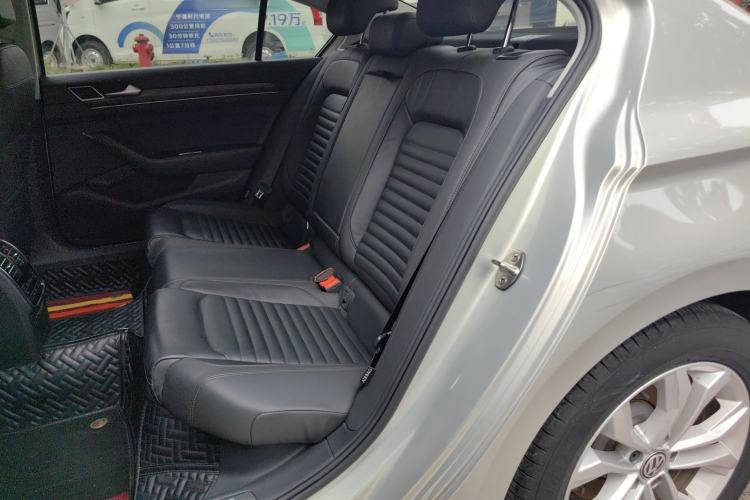 Used Volkswagen Magotan 2019 330TSI DSG Luxury Version China VI Standard
