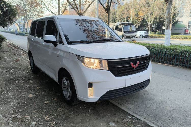 Used Wuling Hongguang PLUS 2020 1.5L Manual Comfort 7-Seater