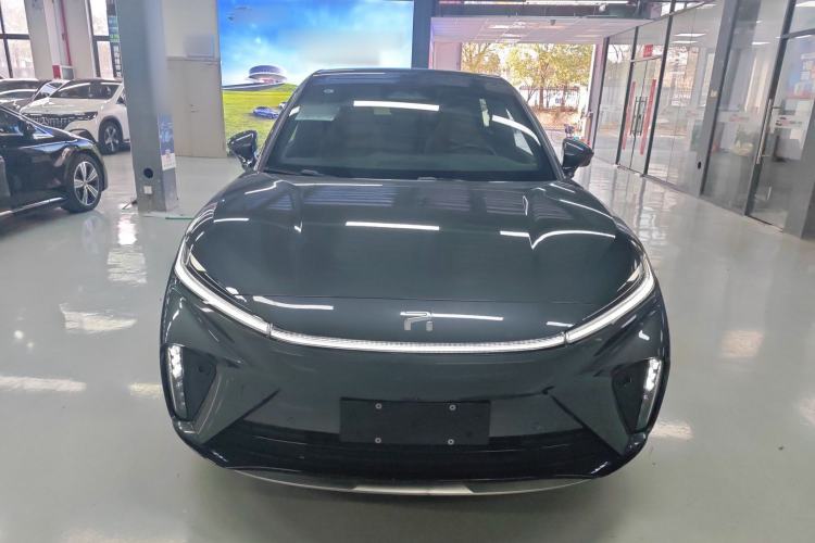 Used  R7 2022 Standard Advanced Version