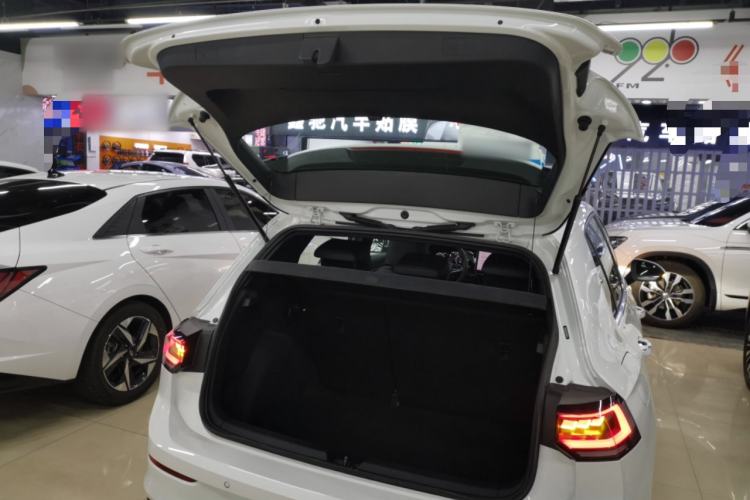 Used Volkswagen Golf 2025 300TSI R-Line