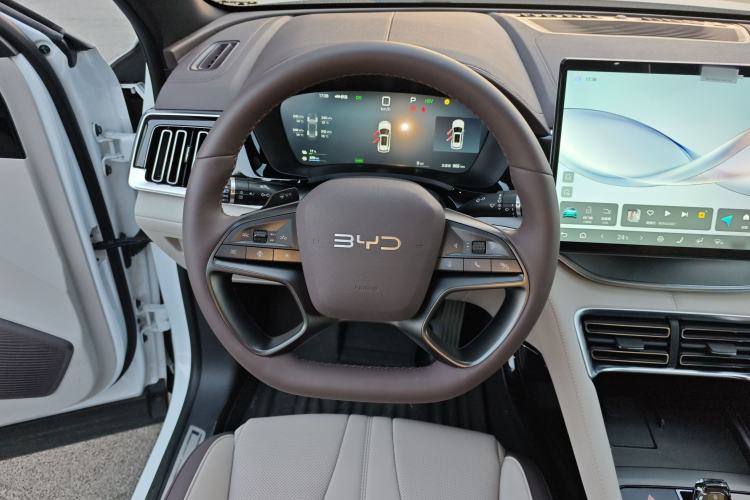 Used BYD Song PLUS New Energy 2025 DM-i Intelligent Driving 160KM Flagship Model
