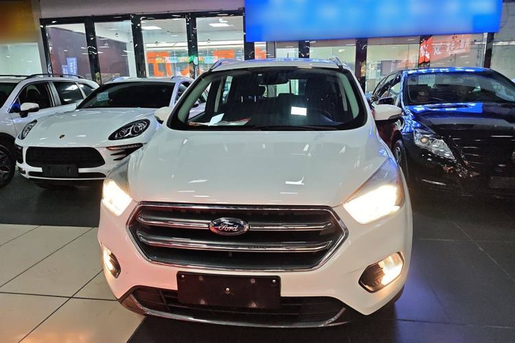 Used Ford Kuga 2019 EcoBoost 180 Two-Wheel-Drive Platinum Edition China VI Standard