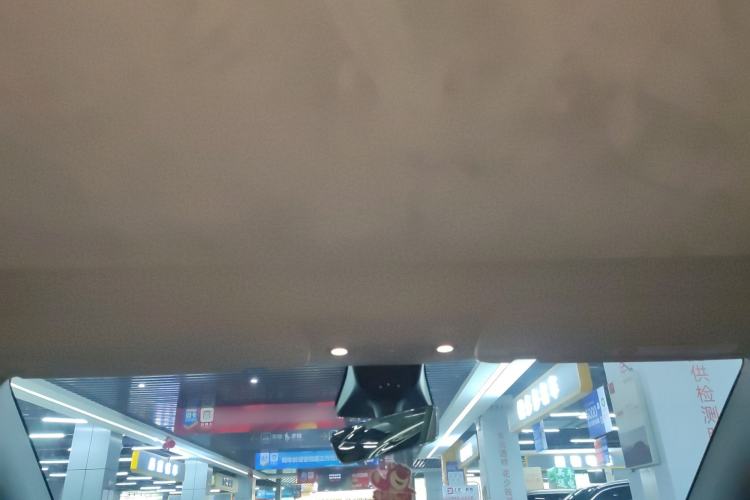 Used Tesla Model Y 2022 Long-Range All-Wheel-Drive Version
