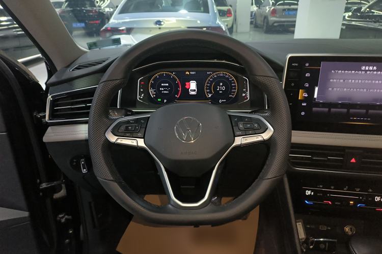 Used Volkswagen Tiguan L 2024 330TSI Automatic Two-Wheel Drive Smart Edition