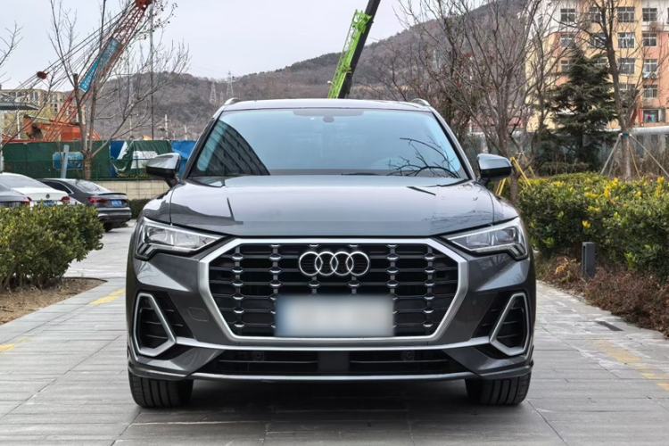 Used Audi Q3 2023 40 TFSI Fashion Dynamic Model
