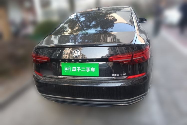 Used Volkswagen Passat 2019 330TSI Luxury Edition China VI Standard
