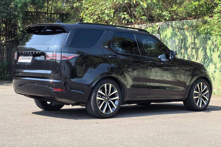 Used Land Rover Discovery 2023 360 PS R-Dynamic SE
