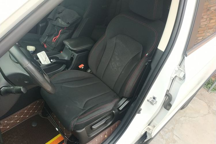 Used SWM X7 2020 2.0L Manual Champion Edition 7 Seats
