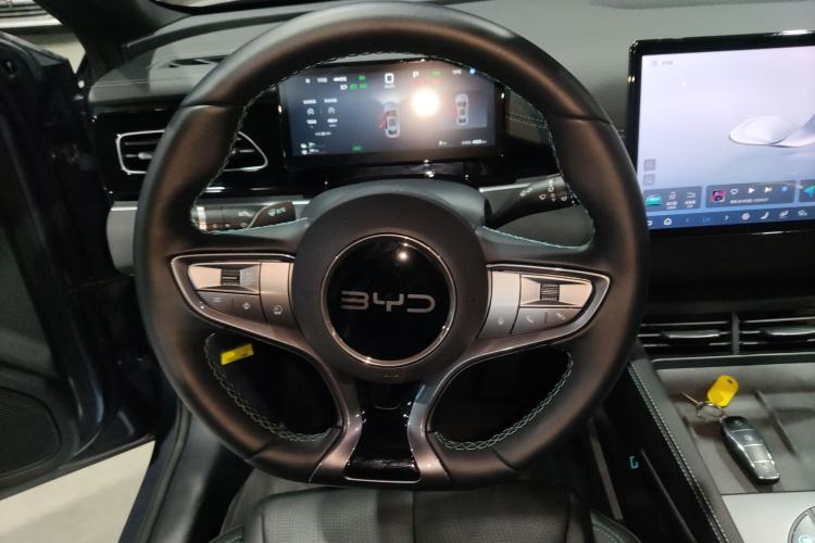 Used BYD Seal 06 New Energy 2025 DM-i Smart Drive 120KM Deluxe Model
