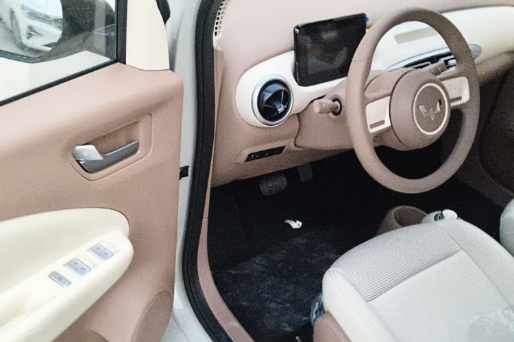 Used Wuling Hongguang MINIEV 2025 Four-Door Version Advanced Edition
