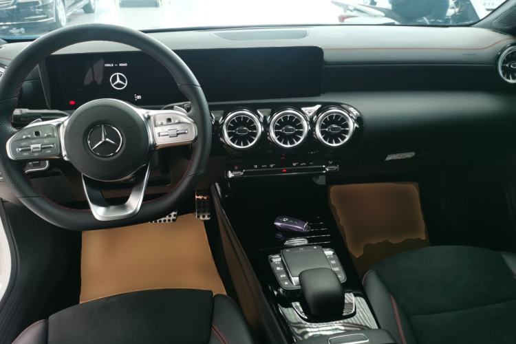 Used Mercedes-Benz CLA 2022-Year Updated CLA 200