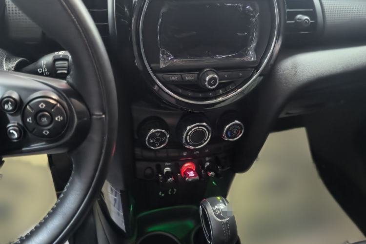 Used  MINI 2016 1.5T COOPER
