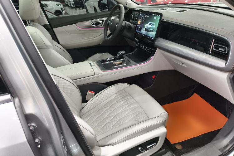 Used GAC Trumpchi GS8 2022 Flagship Series 2.0 TGDI Four-Wheel Drive Luxury Smart Connectivity Version (7 Seats)
