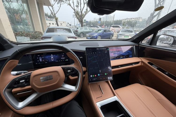 Used  L7 2025 EM-i 115km Exploration+ Edition
