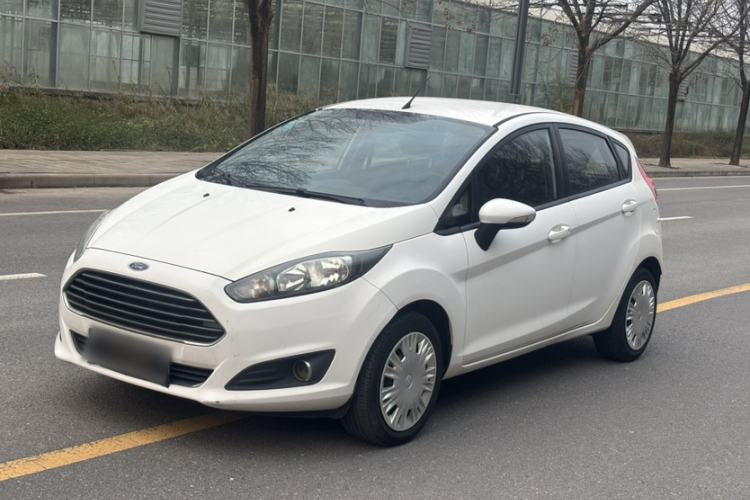 Used Ford Fiesta 2013 Hatchback 1.5L Manual Fashion Edition
