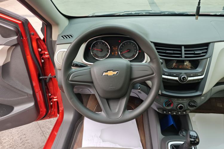 Used Chevrolet Sail 2015 Sail 3 1.5L Manual with Ideal Sunroof Edition
