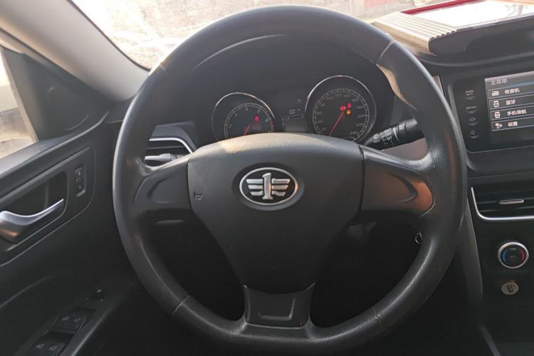 Used Bestune B30 2016 1.6L Automatic 10th Anniversary Edition
