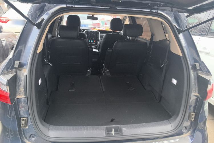 Used BYD Song MAX 2018 1.5T Automatic Smart Connect Elite Model with 6 Seats
