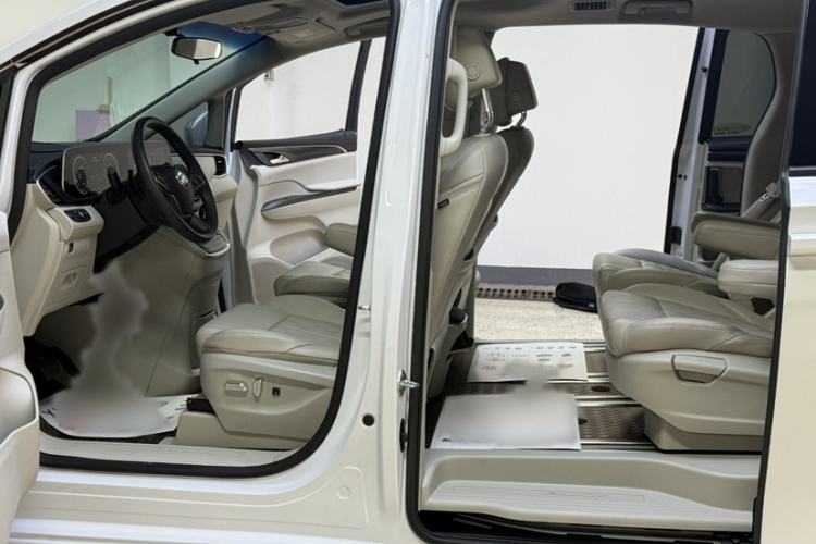 Used Buick GL8 2023 ES Lu Zun Comfort Model
