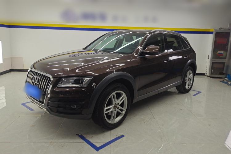 Used Audi Q5 2017 Plus 40 TFSI Technology Model
