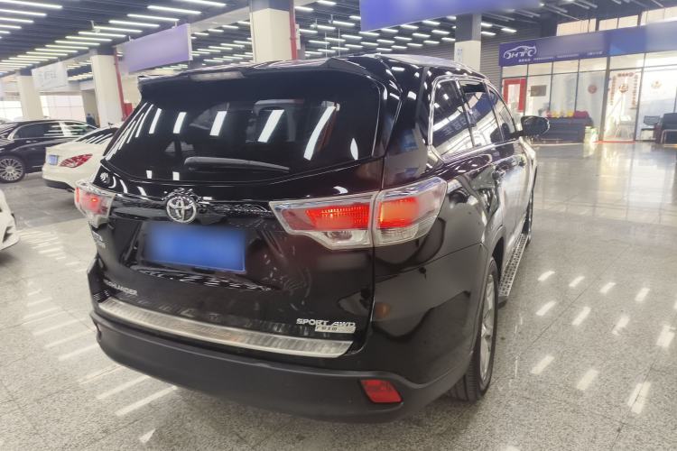 Used Toyota Highlander 2017 2.0T Four-Wheel Drive Luxury Edition 7 Seats