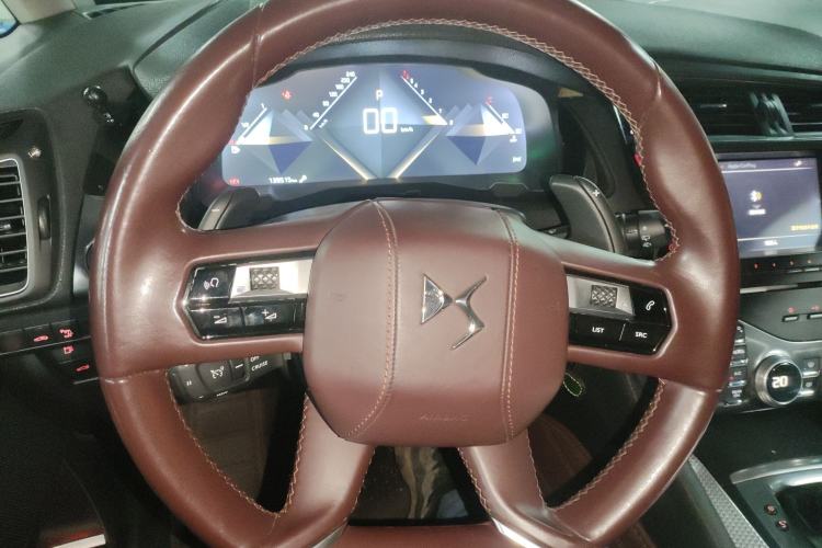 Used  5 2014 1.6T Luxury Edition THP200
