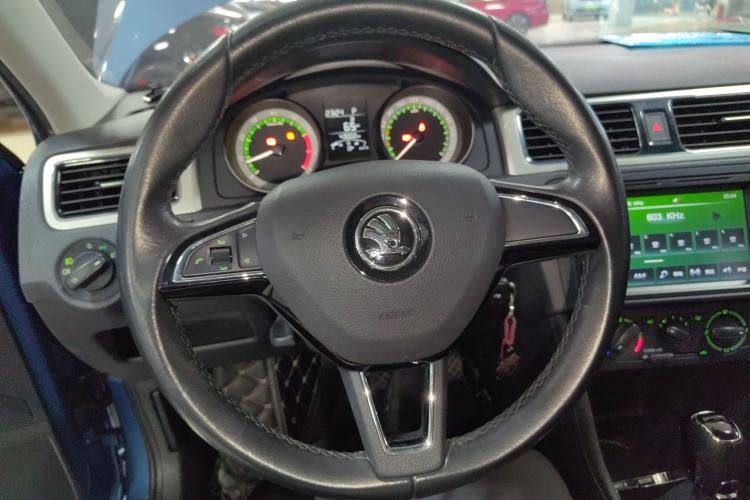 Used Skoda Rapid Spaceback 2018 1.6L Automatic Comfort Edition
