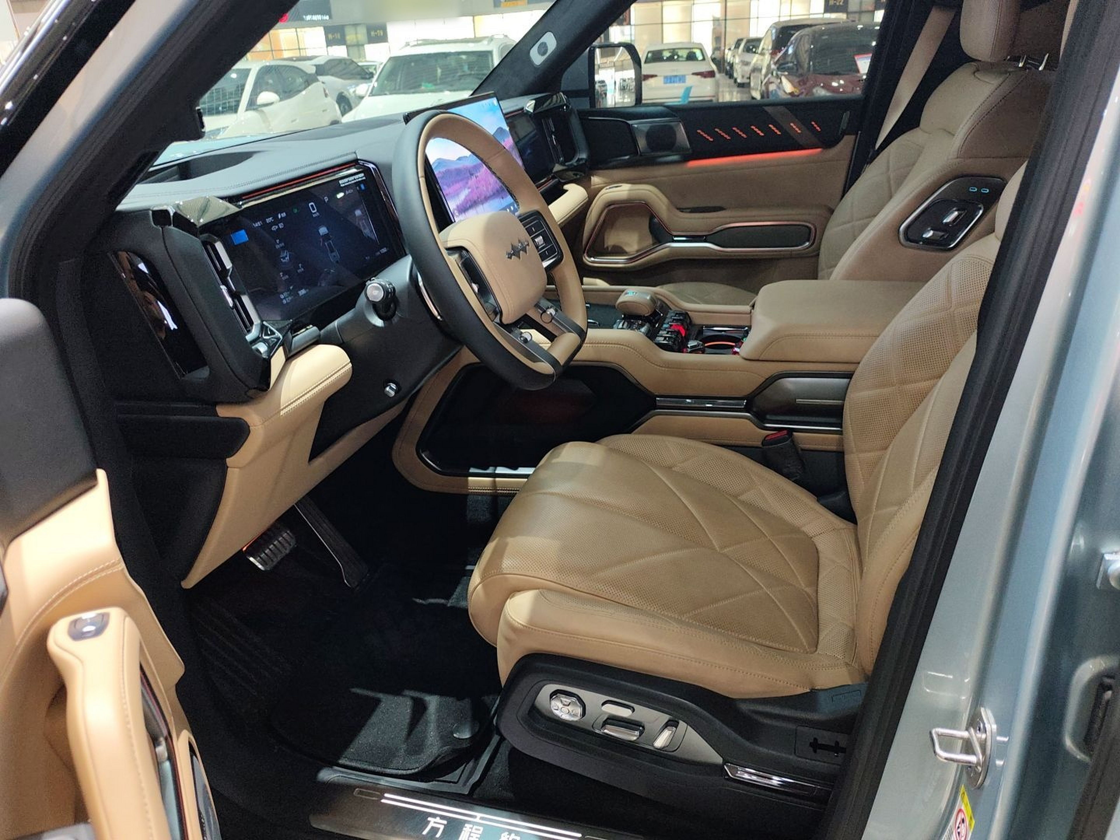 المقاعد الأمامية داخل السيارة