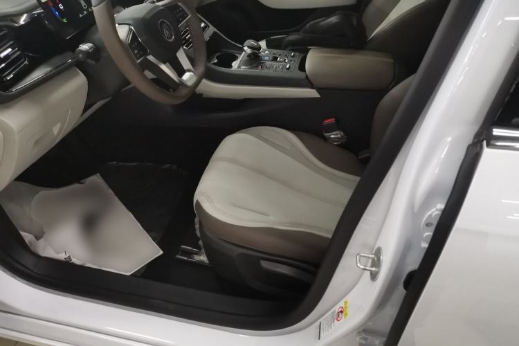 Used BYD Qin PLUS 2024 HONOR Edition DM-i 55KM Leading Model
