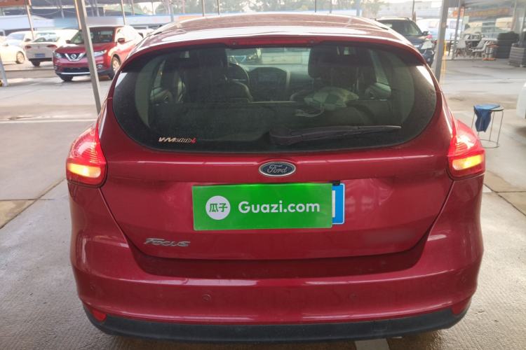 Used Ford Focus 2015 Hatchback 1.6L Automatic Fashion Edition
