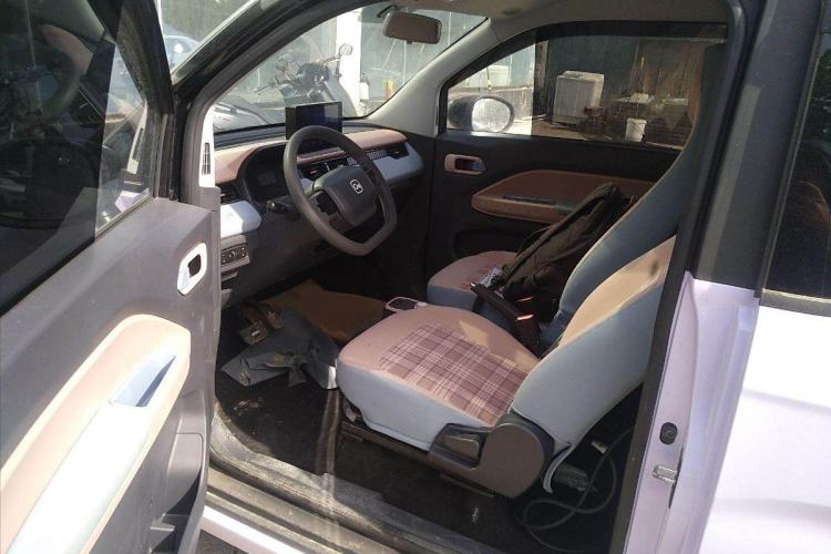 Used Chery QQ Ice Cream 2024 Edition Youth Version 120km Milkshake
