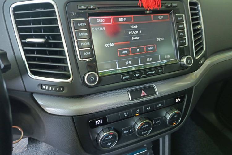 Used Volkswagen Sharan 2013 1.8TSI Standard Model
