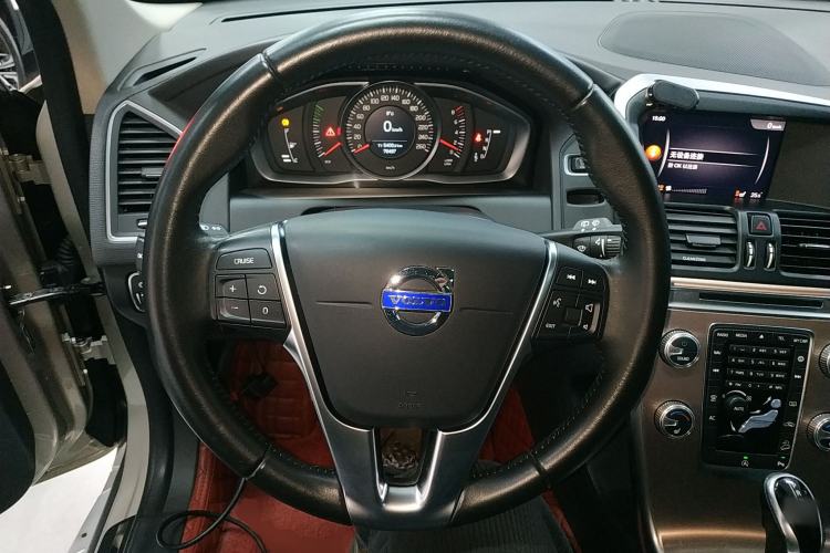 Used Volvo XC60 2017 T5 AWD Smart Upgrade Edition