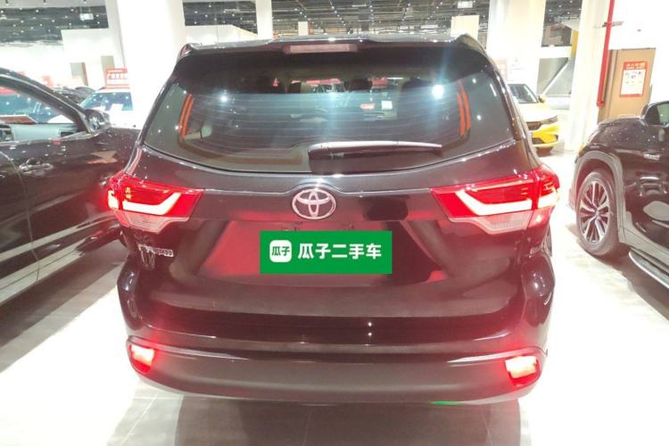 Used Toyota Highlander 2018 2.0T Four-Wheel Drive Luxury Version 7 Seats China VI Standard
