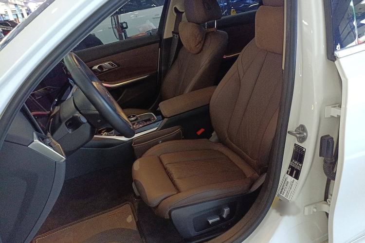 Used BMW i3 2022 eDrive 35 L
