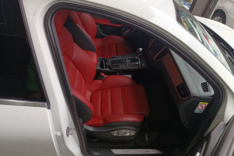 Used Porsche Macan 2017 Macan Turbo 3.6T