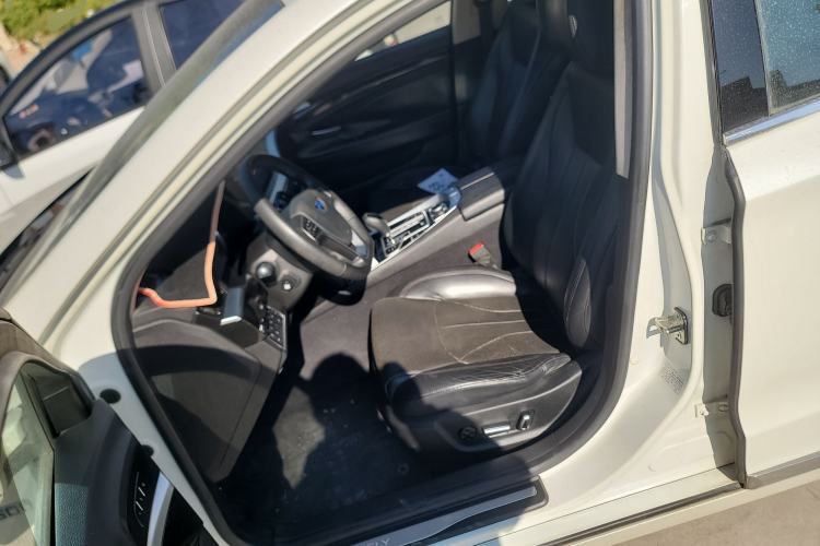 Used Geely Auto Emgrand GT 2015 1.8T Flagship Model
