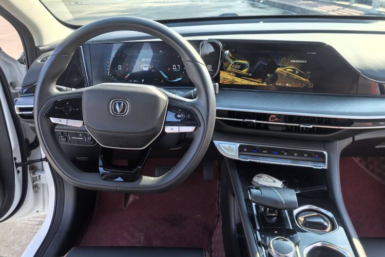 Used Changan Eado 2023 Changan Edition PLUS Blue Whale NE 1.4T GDI DCT Prestige Version
