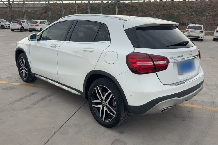 Used Mercedes-Benz GLA 2017 GLA 200 Fashion Model