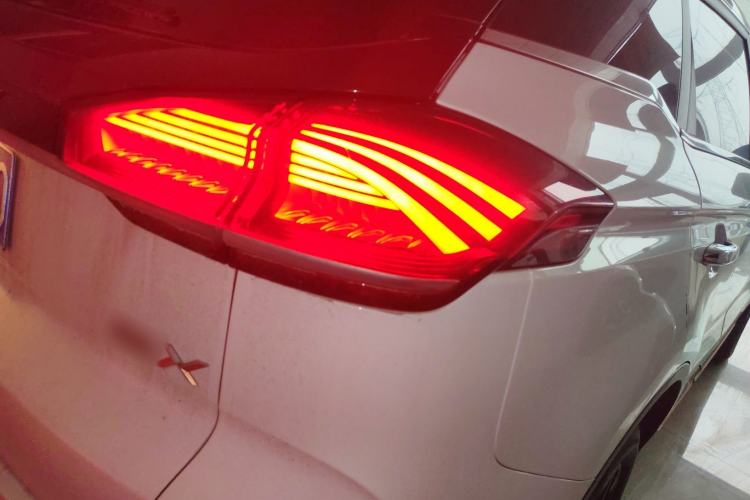 TDK.VehicleDetails.img