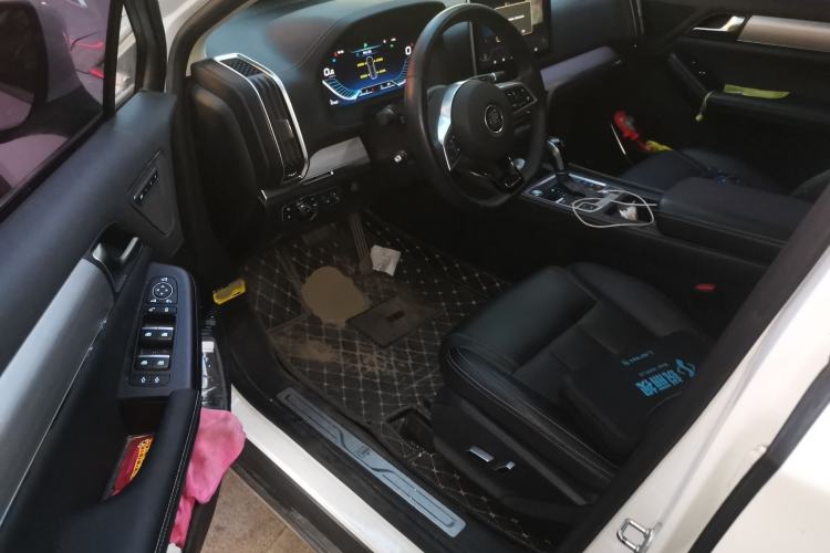 Used BYD Tang 2018 2.0T Automatic SmartConnect Prestige 7-Seater China V Standard
