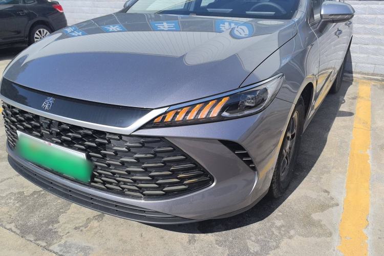 Used BYD Qin PLUS 2025 DM-i Smart Drive 55KM Leading Model
