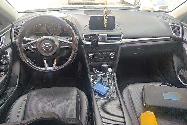 Used Mazda Mazda 3 Axela 2017 Sedan 1.5L Automatic Luxury Model Emission Standard China V

