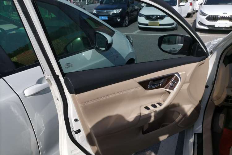 Used Nissan Teana 2014 2.0L XL Upper Tech Edition
