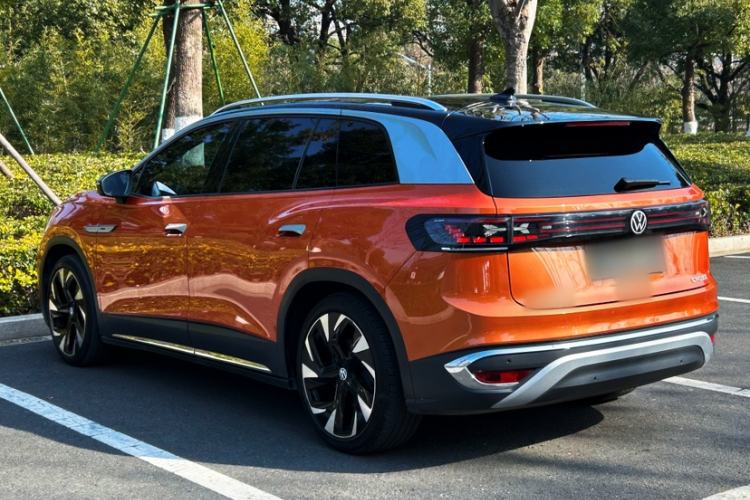 Used Volkswagen ID.6 CROZZ 2021 First Edition
