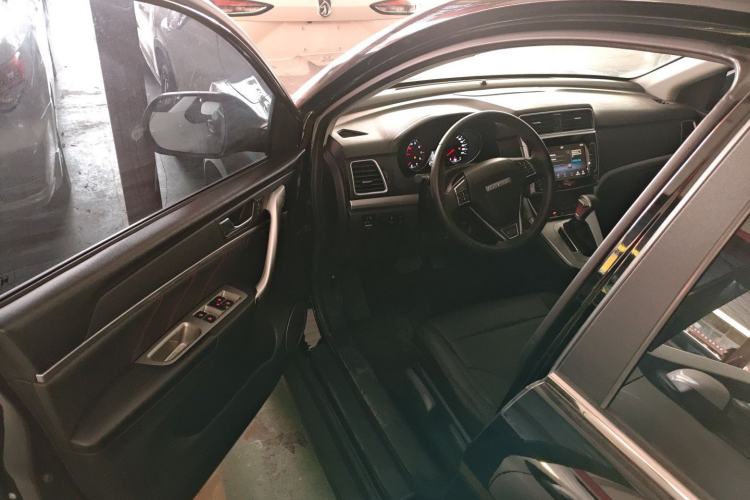 Used Haval M6 2019 1.5T DCT Two-Wheel Drive Elite Version China V Standard
