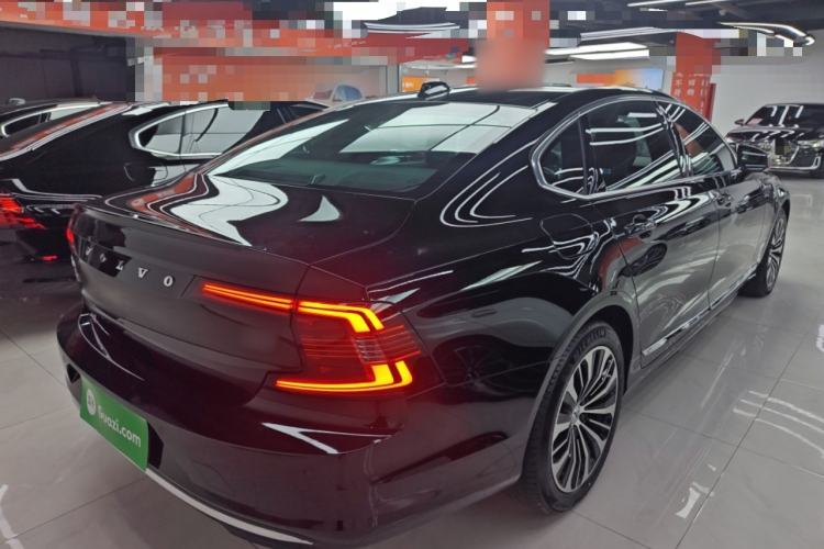 Used Volvo S90 2024 B5 Zhiyi Luxury Edition
