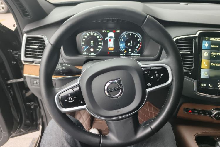 Used Volvo XC90 2021 B6 Zhiyi Luxury Edition 7-Seater
