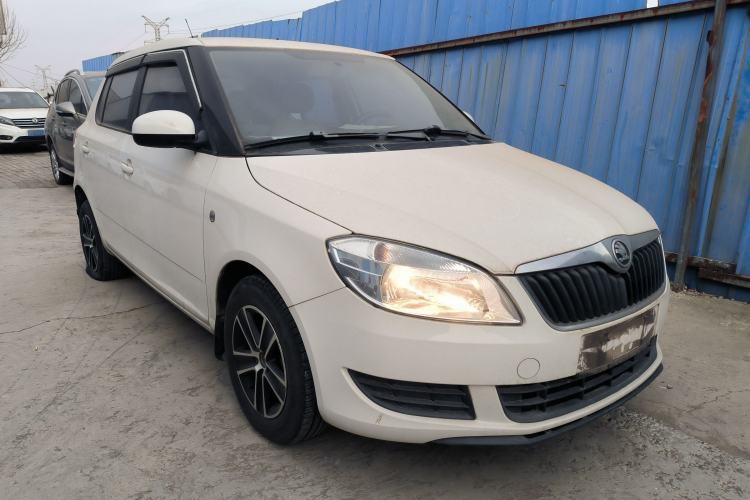Used Skoda Fabia 2014 1.4L Manual Crystal Edition