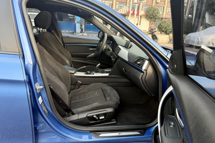 Used BMW 3 Series 2018 320i M Sport Package
